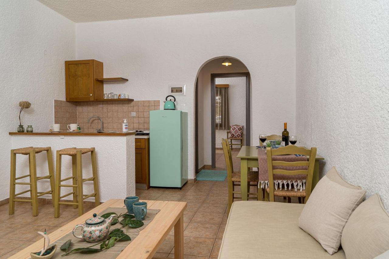 Villa Plori Makrýgialos Exteriér fotografie