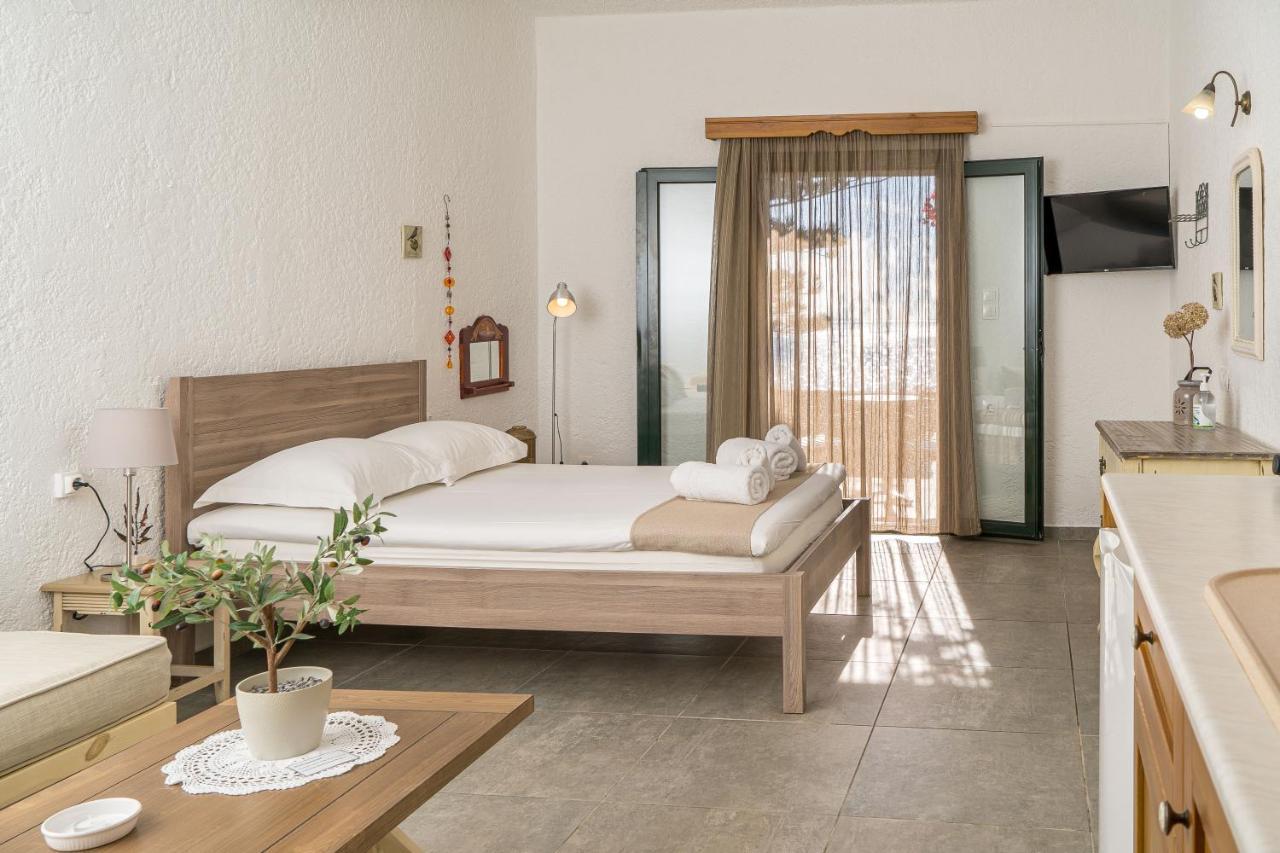 Villa Plori Makrýgialos Exteriér fotografie