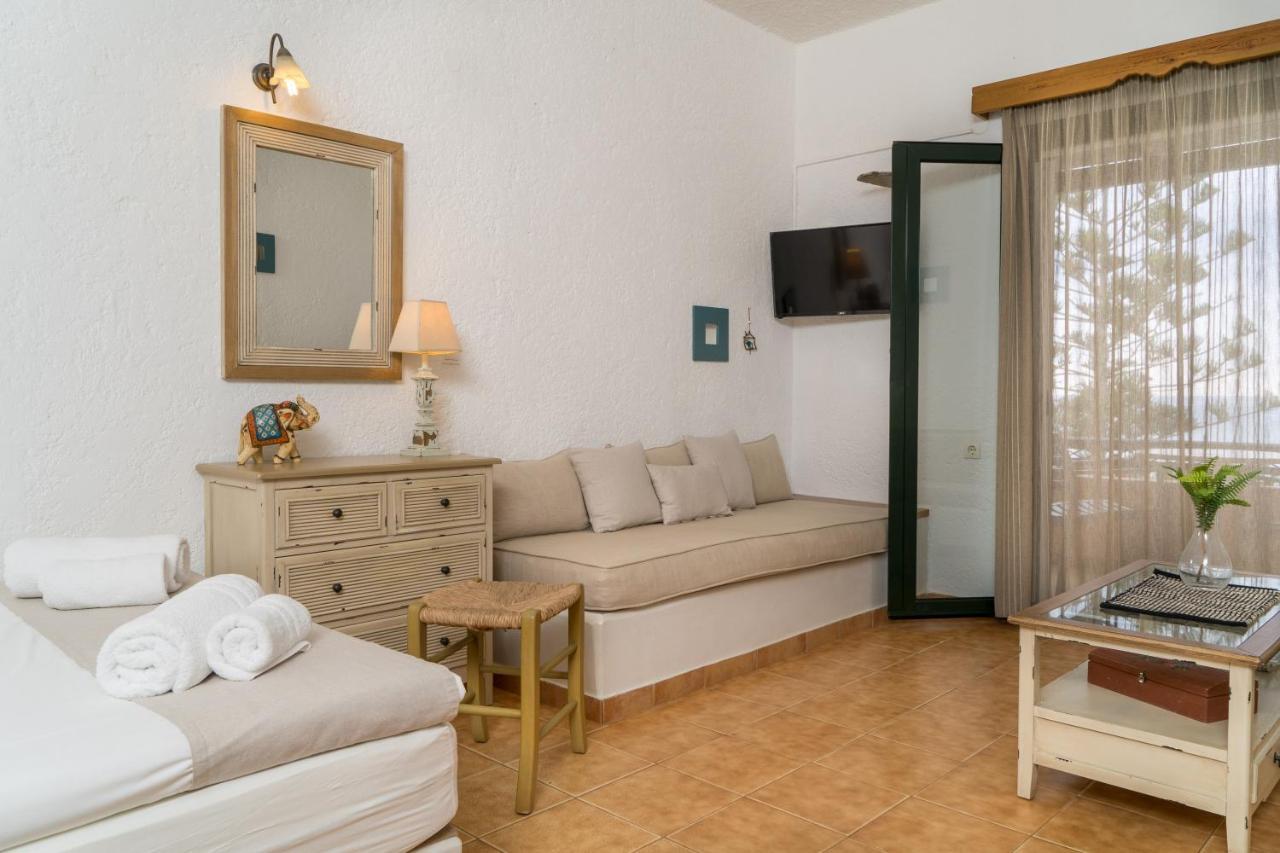 Villa Plori Makrýgialos Exteriér fotografie
